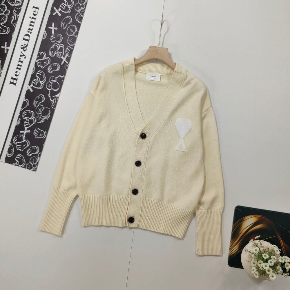 💙💙ami Cream cardigan sweater